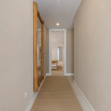 Four Bedroom, Sea View At Hills *
