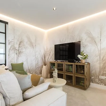 Four Bedroom, Sea View At Hills Lejlighed