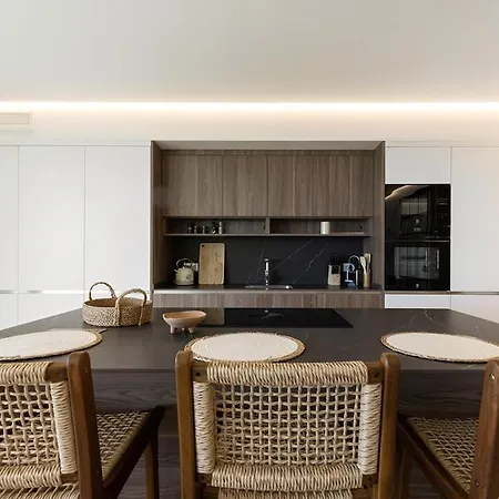 Lejlighed Four Bedroom, Sea View At Hills