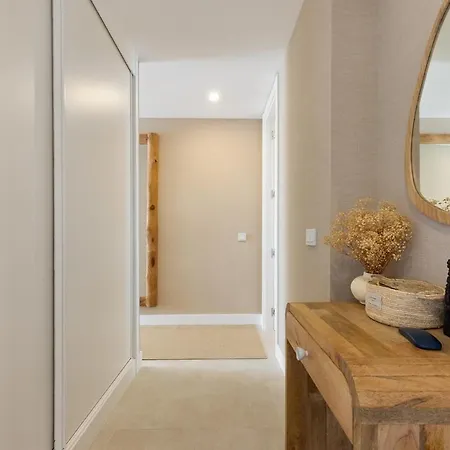 Lejlighed Four Bedroom, Sea View At Hills