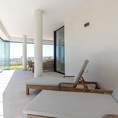 Lejlighed Four Bedroom, Sea View At Hills Estepona