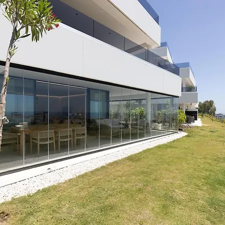Four Bedroom, Sea View At Hills *