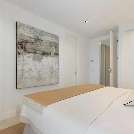Four Bedroom, Sea View At Hills *