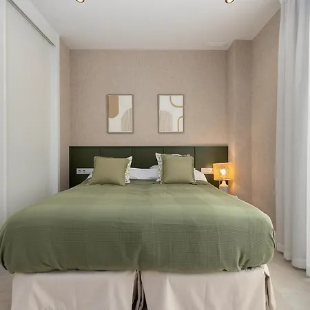 Lejlighed Four Bedroom, Sea View At Hills Estepona
