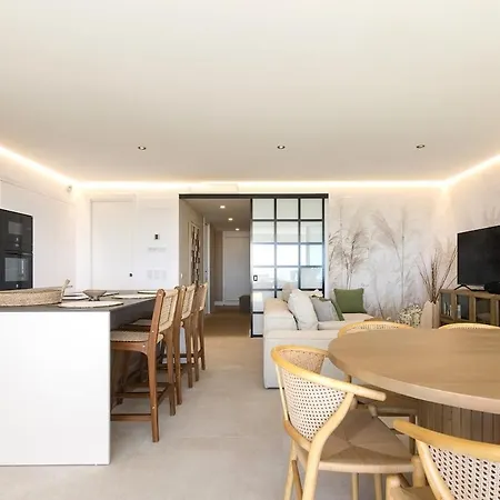 Lejlighed Four Bedroom, Sea View At Hills