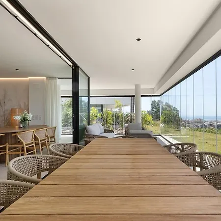 Lejlighed Four Bedroom, Sea View At Hills Estepona